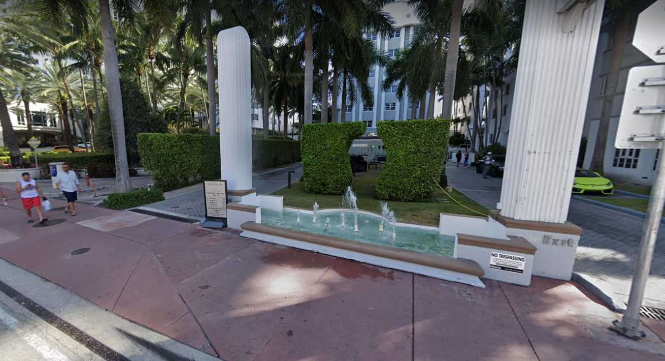 Royal Palm Valet Parking Entrance